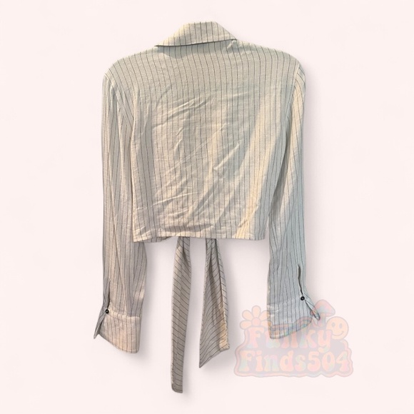 Adrienne Landau Cream Pinstripe Tie Front Shacket NWOT Sample Sale Size S - Picture 3 of 5